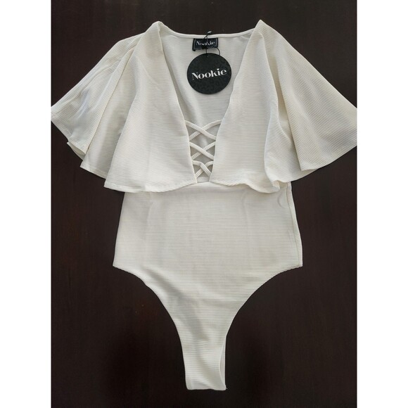 **NEW WITH TAGS** NOOKIE/REVOLVE White Plunging Neckline Bodysuit - Size XS - Picture 1 of 5